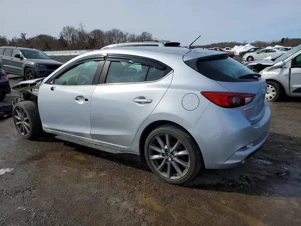 3MZBN1L34JM180861 2018 MAZDA 3 - Image 2
