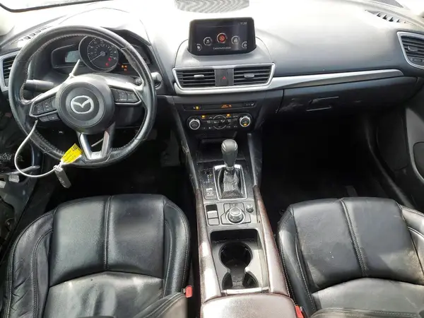 3MZBN1L34JM180861 2018 MAZDA 3 - Image 8