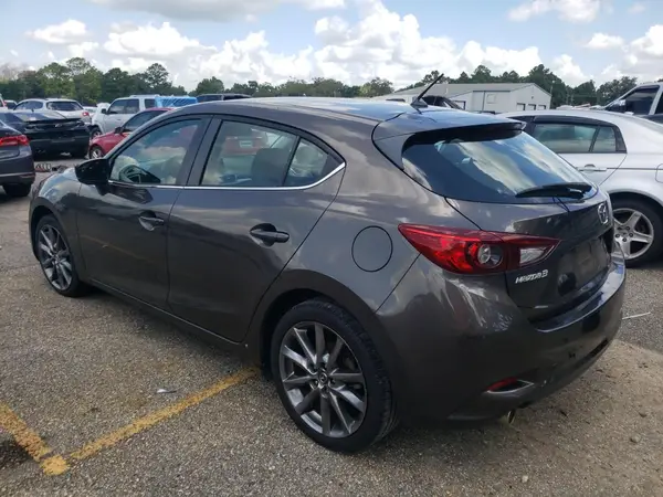 3MZBN1L34JM183999 2018 MAZDA 3 - Image 2