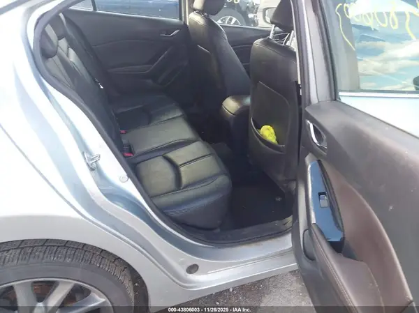 3MZBN1L34JM190824 2018 MAZDA 3 - Image 8