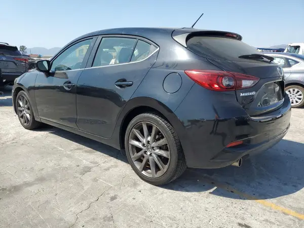 3MZBN1L34JM201112 2018 MAZDA 3 - Image 2