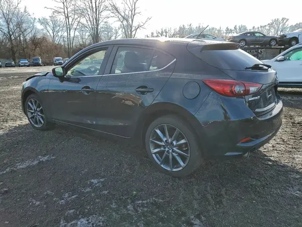 3MZBN1L34JM214605 2018 MAZDA 3 - Image 2