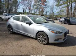 3MZBN1L34JM232540 2018 MAZDA 3