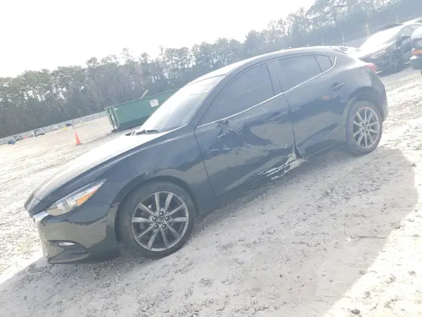 3MZBN1L34JM235843 2018 MAZDA 3 - Image 1