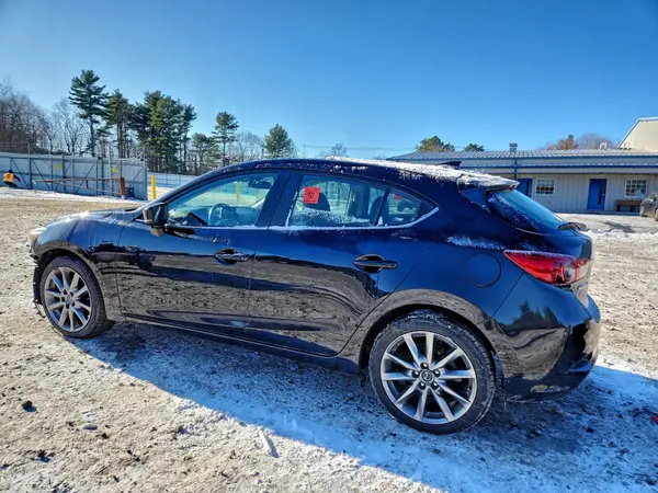3MZBN1L34JM237947 2018 MAZDA 3 - Image 2