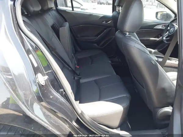 3MZBN1L34JM254652 2018 MAZDA 3 - Image 8