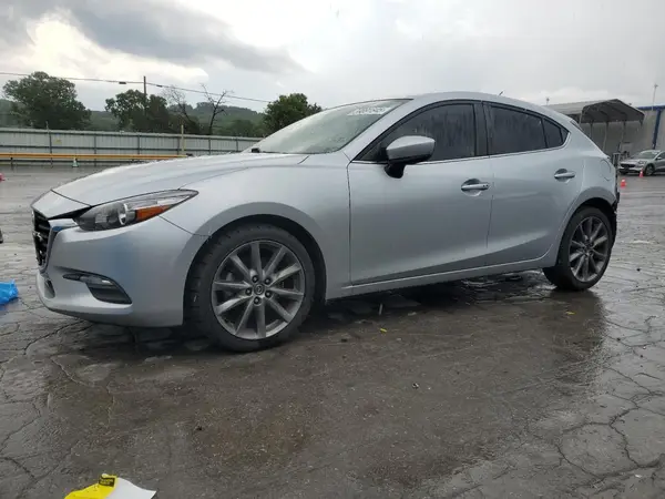 3MZBN1L34JM261505 2018 MAZDA 3 - Image 1