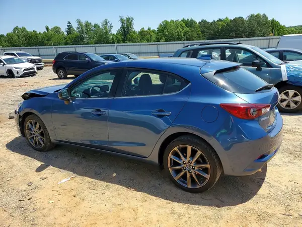 3MZBN1L34JM266252 2018 MAZDA 3 - Image 2