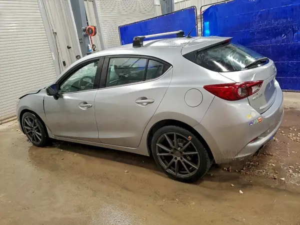 3MZBN1L34JM267787 2018 MAZDA 3 - Image 2