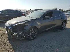 3MZBN1L34JM273363 2018 MAZDA 3