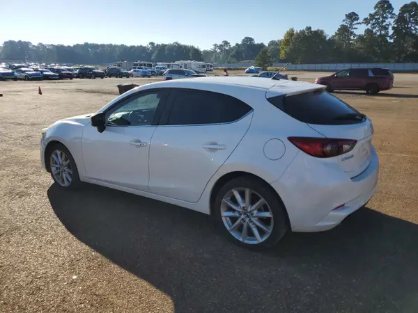 3MZBN1L35HM132652 2017 MAZDA 3 - Image 2