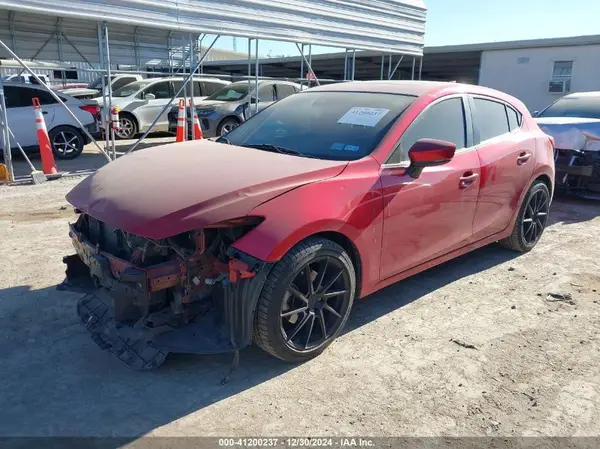 3MZBN1L35JM160697 2018 MAZDA 3 - Image 2