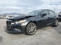 3MZBN1L35JM167875 2018 MAZDA 3