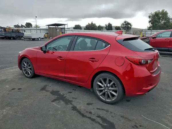 3MZBN1L35JM177953 2018 MAZDA 3 - Image 2