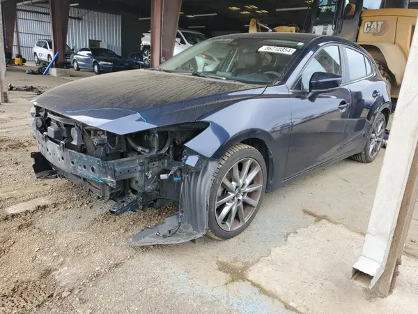 3MZBN1L35JM181744 2018 MAZDA 3 - Image 1