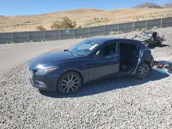 3MZBN1L35JM183610 2018 MAZDA 3