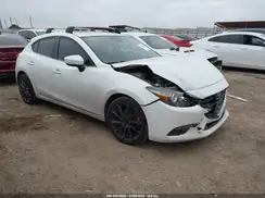 3MZBN1L35JM190010 2018 MAZDA 3