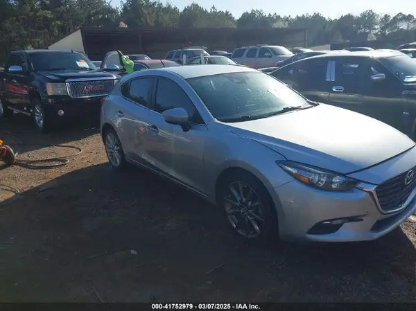 3MZBN1L35JM204178 2018 MAZDA 3 - Image 1
