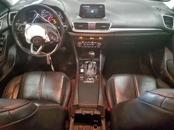 3MZBN1L35JM206903 2018 MAZDA 3 - Image 8
