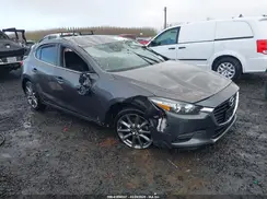 3MZBN1L35JM208666 2018 MAZDA 3