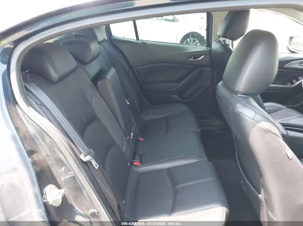 3MZBN1L35JM211177 2018 MAZDA 3 - Image 8