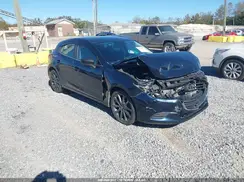 3MZBN1L35JM212992 2018 MAZDA 3