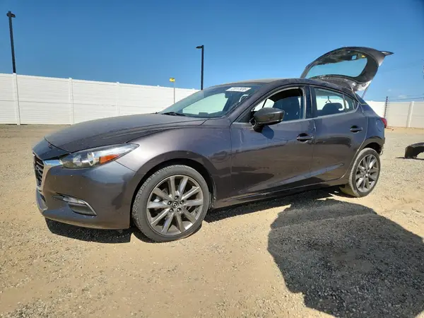 3MZBN1L35JM229310 2018 MAZDA 3 - Image 1