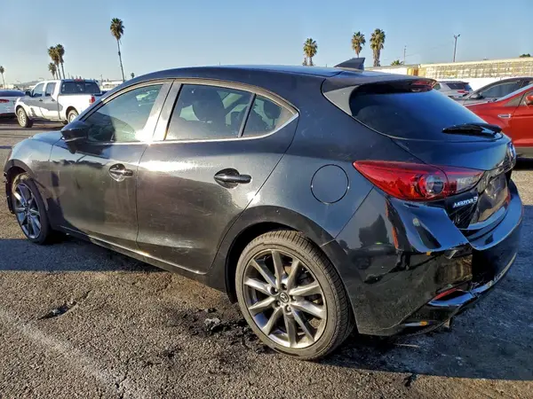 3MZBN1L35JM231218 2018 MAZDA 3 - Image 2