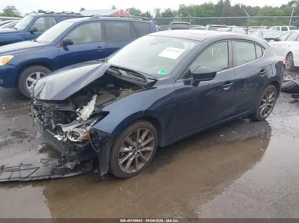 3MZBN1L35JM239223 2018 MAZDA 3 - Image 2
