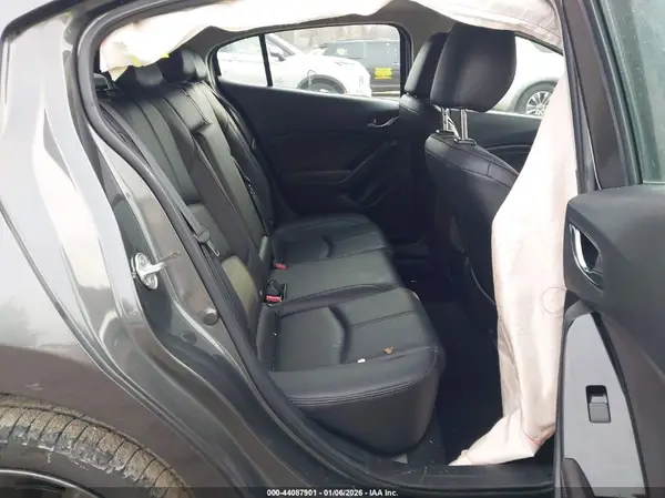 3MZBN1L35JM247788 2018 MAZDA 3 - Image 8