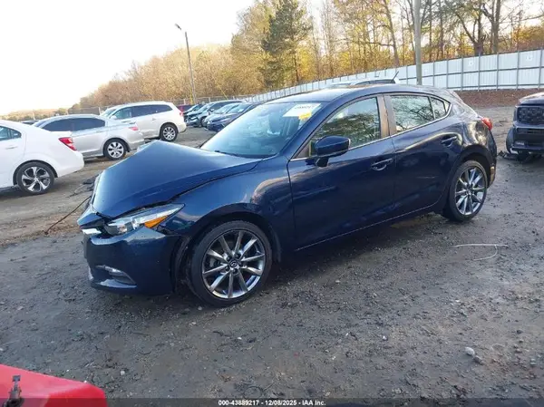 3MZBN1L35JM249959 2018 MAZDA 3 - Image 2