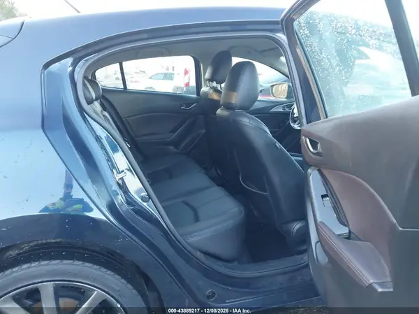 3MZBN1L35JM249959 2018 MAZDA 3 - Image 8