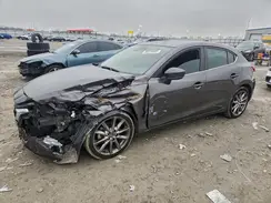3MZBN1L35JM251792 2018 MAZDA 3