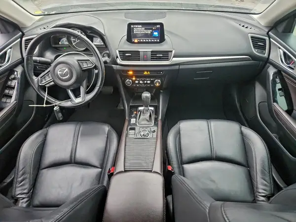 3MZBN1L35JM251792 2018 MAZDA 3 - Image 8