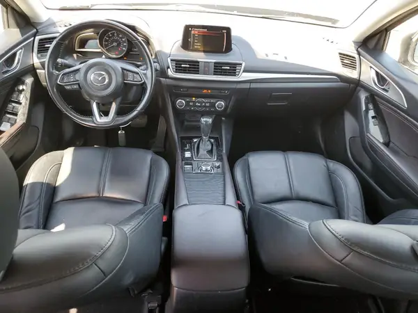 3MZBN1L35JM254532 2018 MAZDA 3 - Image 8