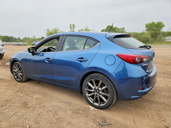 3MZBN1L35JM254840 2018 MAZDA 3 - Image 2