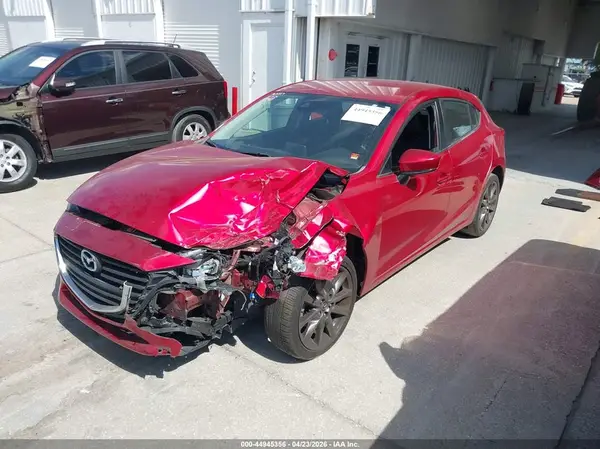 3MZBN1L35JM263389 2018 MAZDA 3 - Image 2
