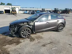 3MZBN1L35JM263683 2018 MAZDA 3