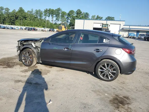 3MZBN1L35JM263683 2018 MAZDA 3 - Image 2
