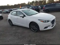 3MZBN1L35JM271055 2018 MAZDA 3