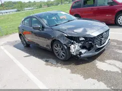 3MZBN1L35JM271525 2018 MAZDA 3