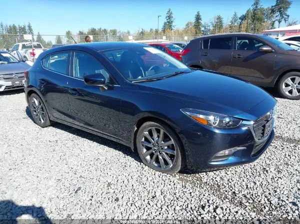 3MZBN1L36JM159316 2018 MAZDA 3 - Image 1