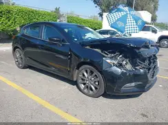 3MZBN1L36JM172115 2018 MAZDA 3
