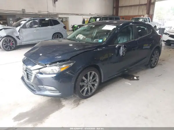 3MZBN1L36JM177007 2018 MAZDA 3 - Image 2