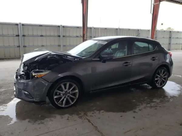 3MZBN1L36JM198455 2018 MAZDA 3 - Image 1