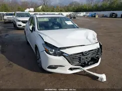 3MZBN1L36JM199606 2018 MAZDA 3