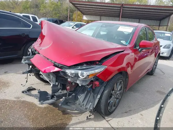 3MZBN1L36JM217196 2018 MAZDA 3 - Image 2