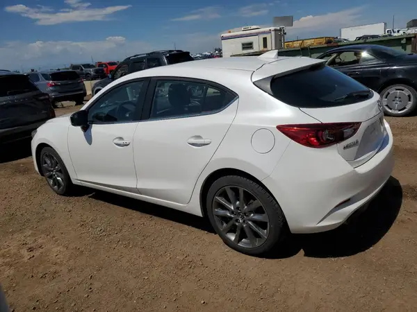 3MZBN1L36JM241949 2018 MAZDA 3 - Image 2