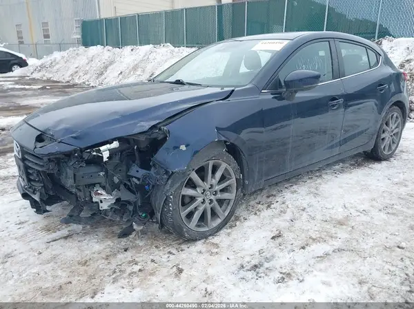 3MZBN1L36JM247962 2018 MAZDA 3 - Image 2