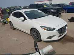 3MZBN1L36JM250750 2018 MAZDA 3